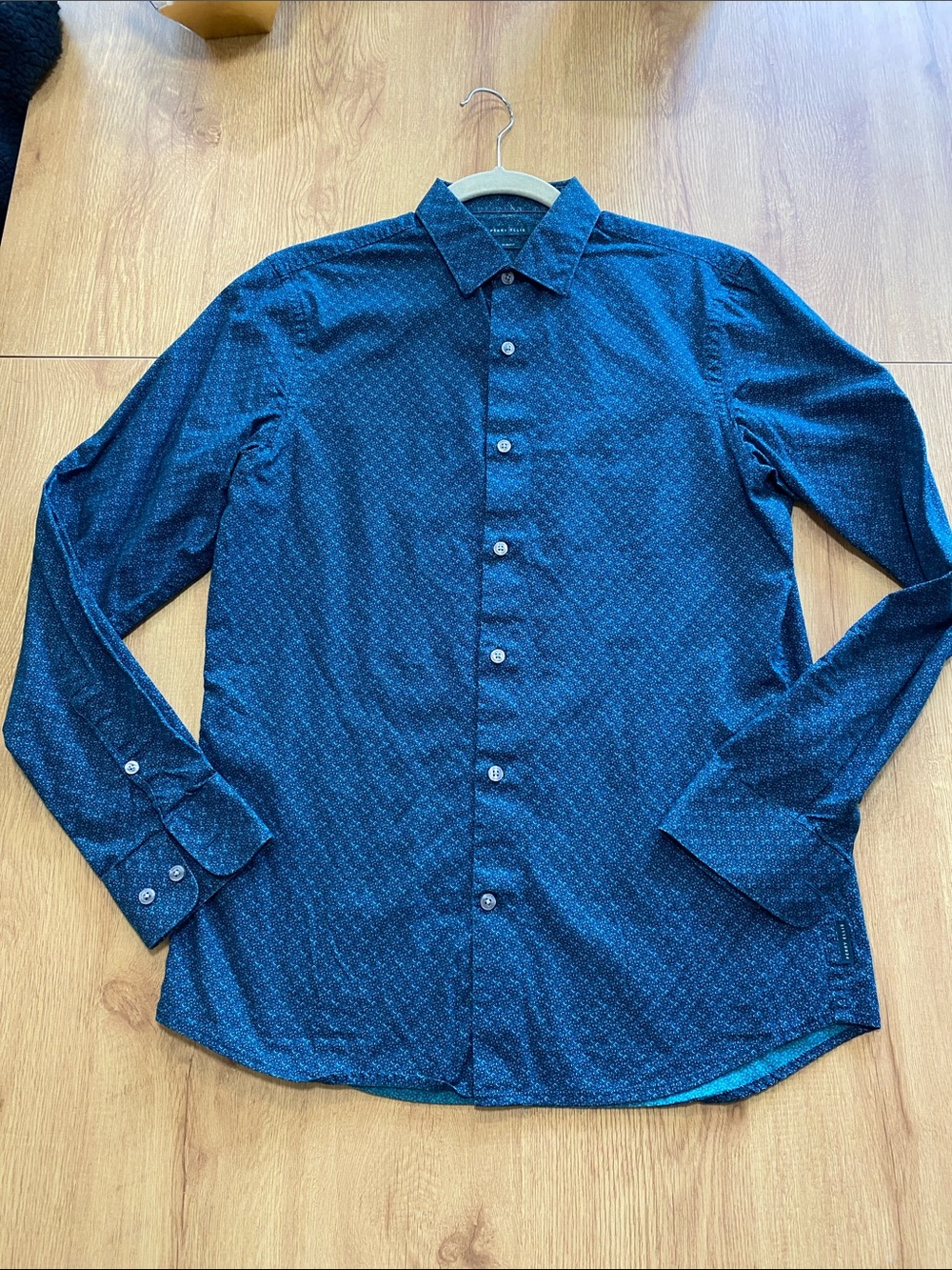 Perry Ellis Navy Micro-Pattern Long-Sleeve Dress Shirt